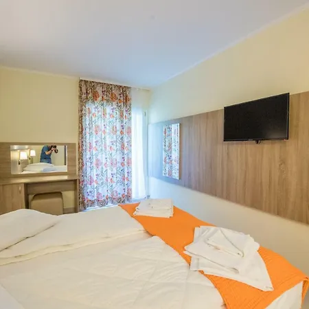 Hotel Piccadilly Mamaia