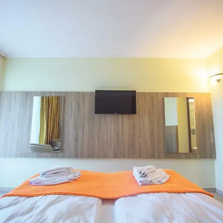 Piccadilly 호텔 3*