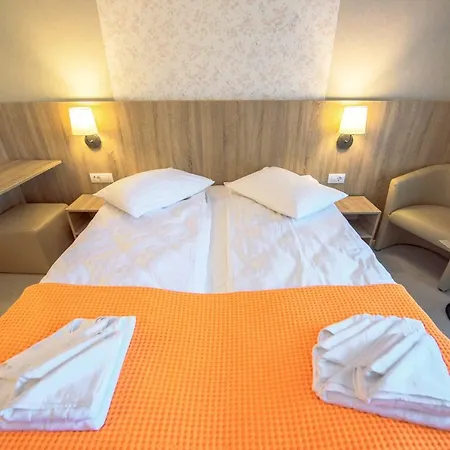 Szálloda Piccadilly 3*
