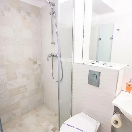 Piccadilly Szálloda 3*