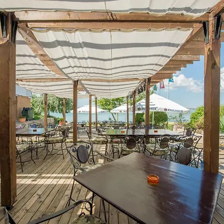 Piccadilly 호텔 3*