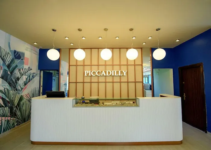 Piccadilly Mamaia